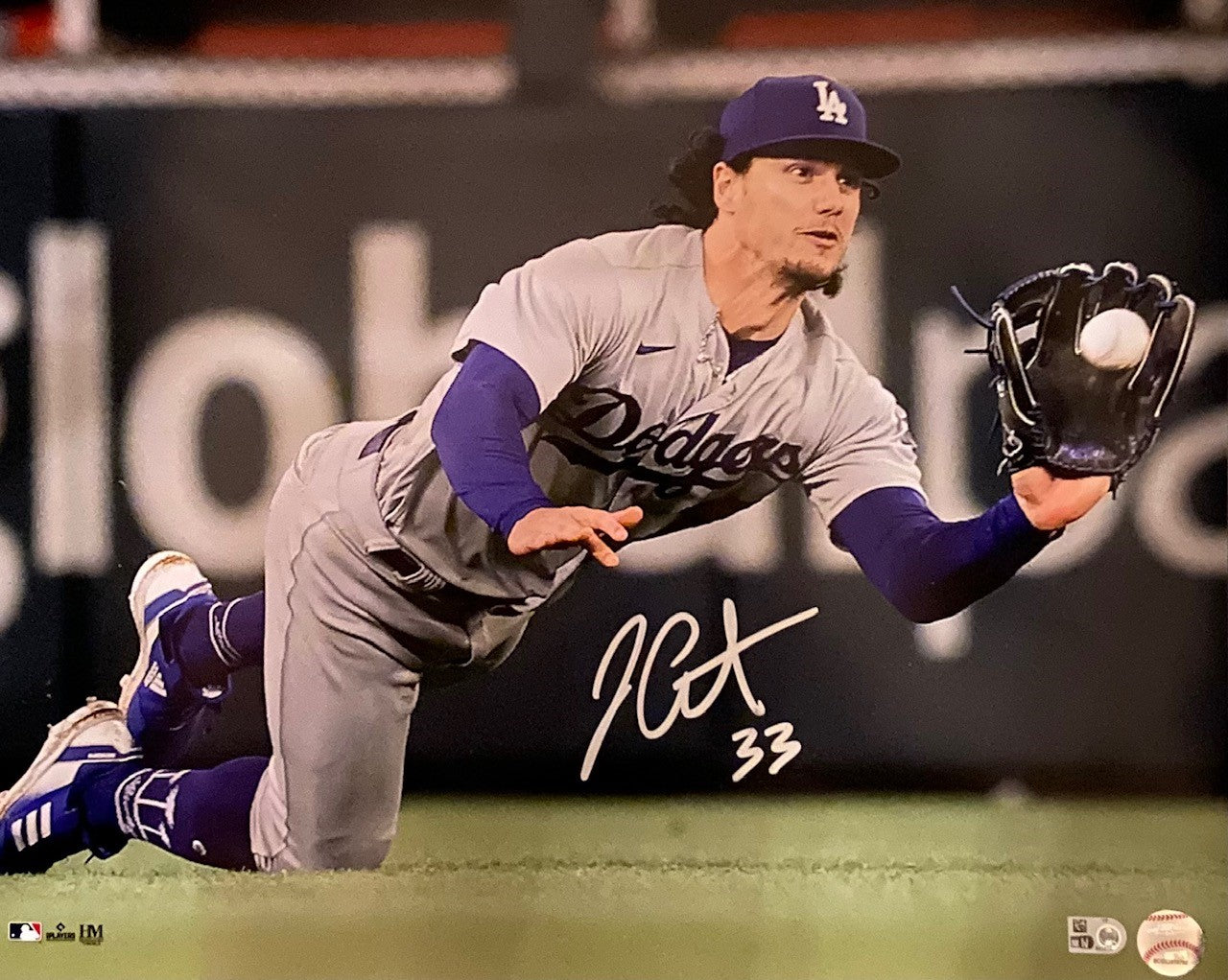 Authentic Autographed Memorabilia