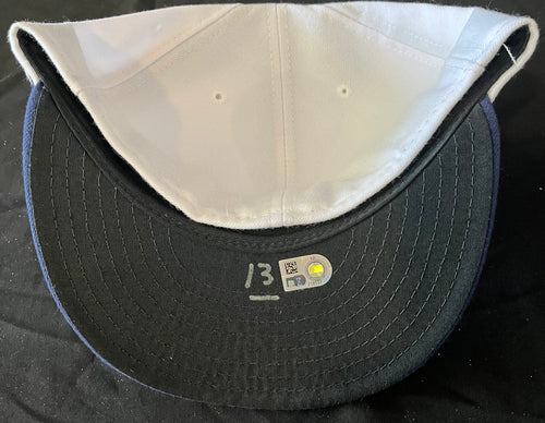 Authentic Autographed Memorabilia 