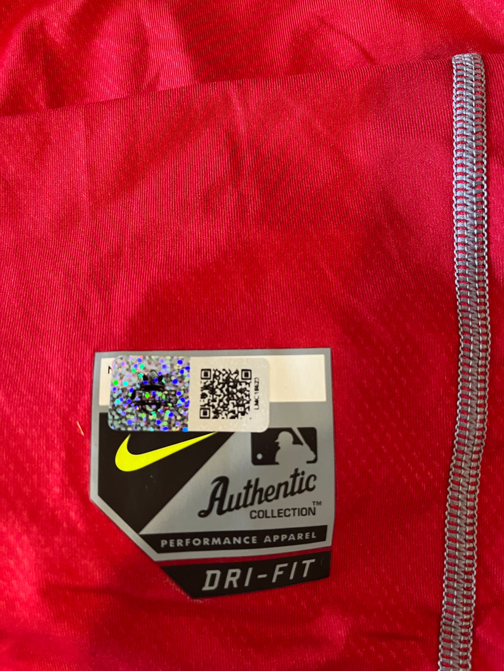 Authentic Autographed Memorabilia 