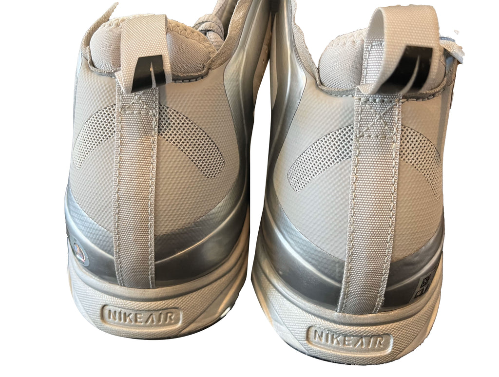 Authentic Autographed Memorabilia 