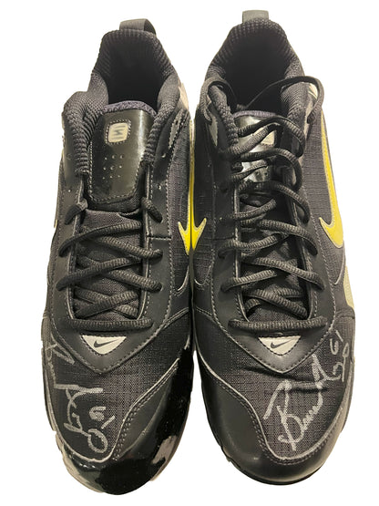 Authentic Autographed Memorabilia 