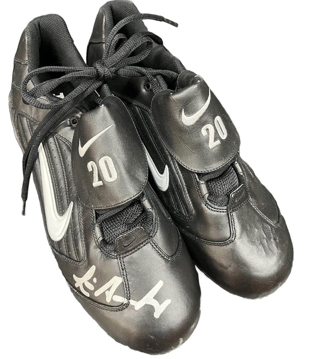 Authentic Autographed Memorabilia 