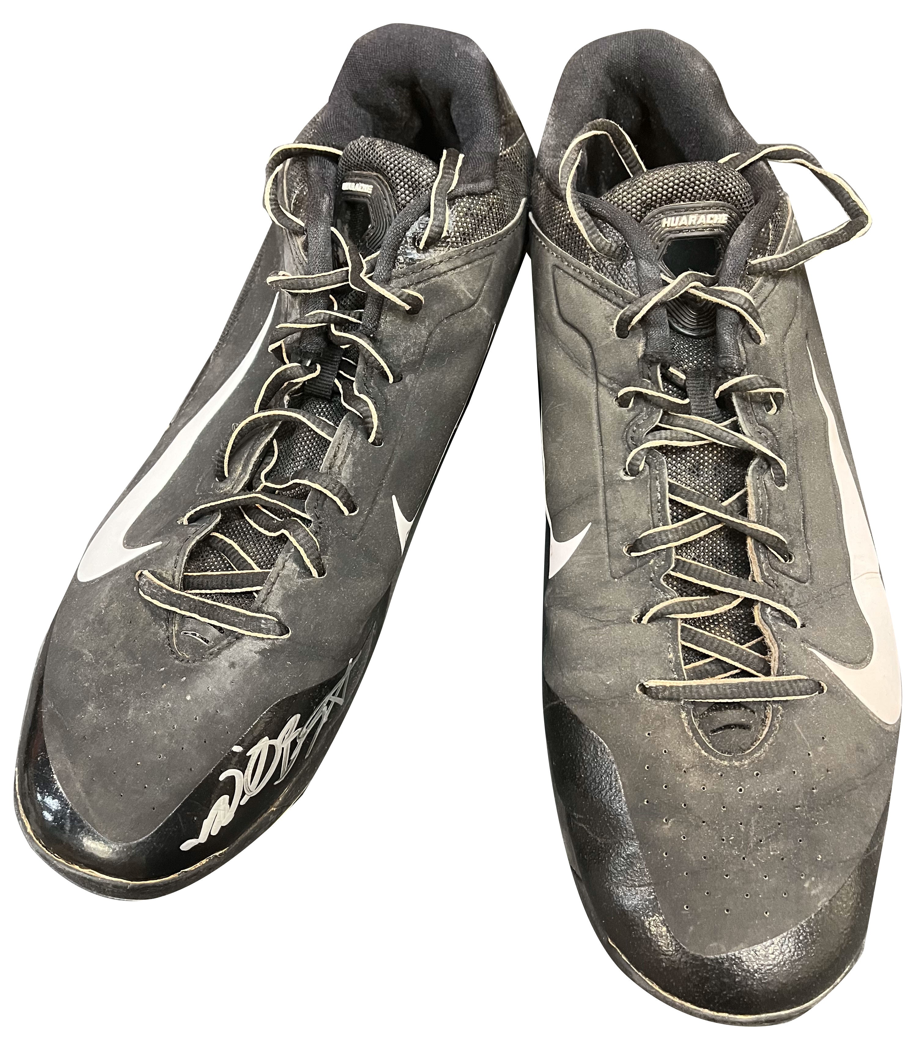 Authentic Autographed Memorabilia 