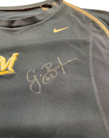 Authentic Autographed Memorabilia 