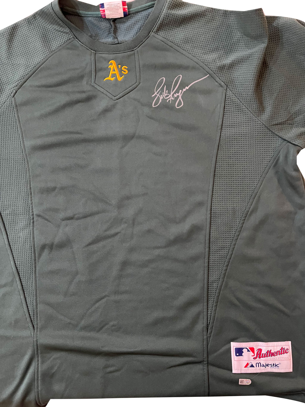 Authentic Autographed Memorabilia 