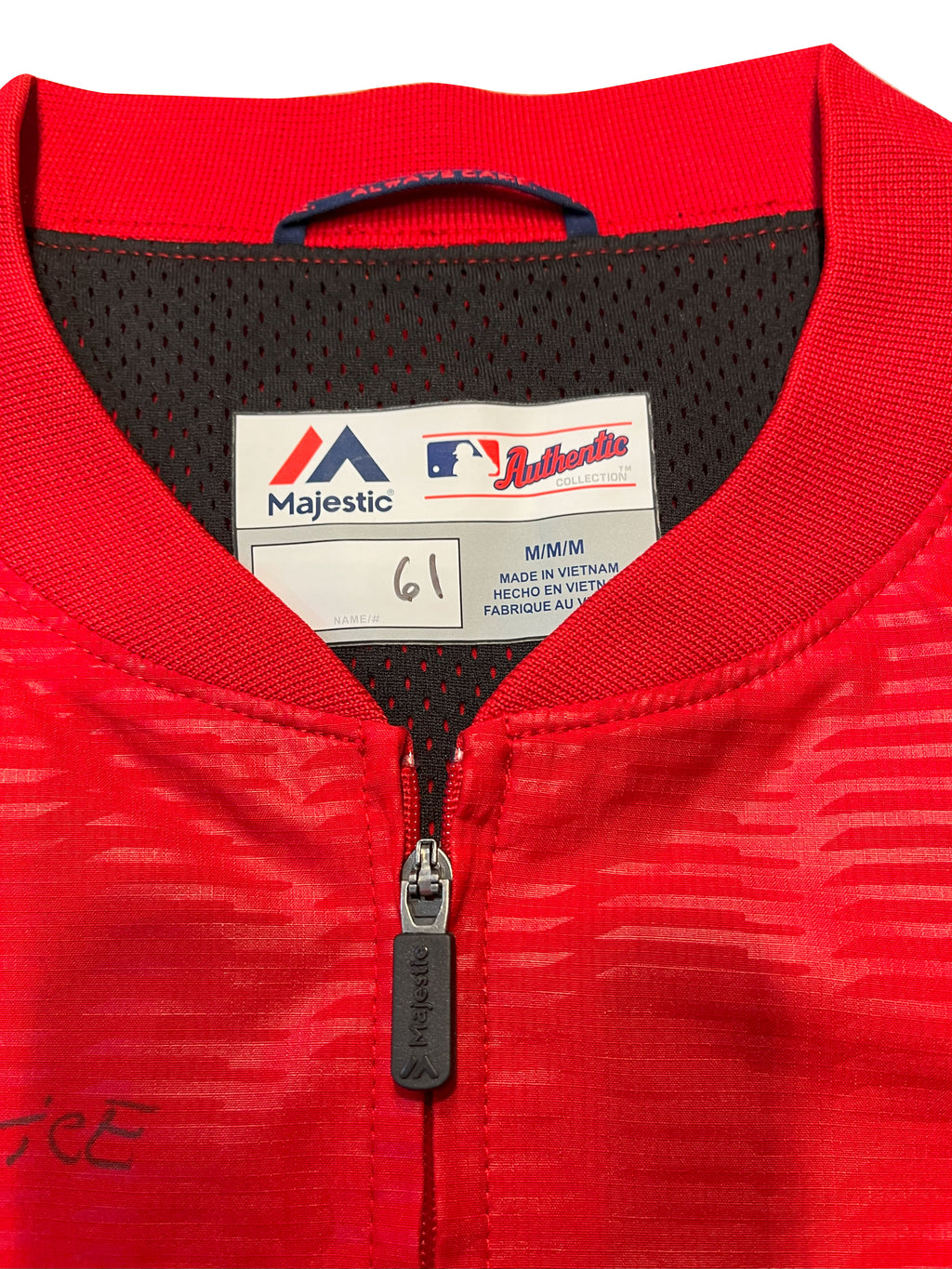 Authentic Autographed Memorabilia 