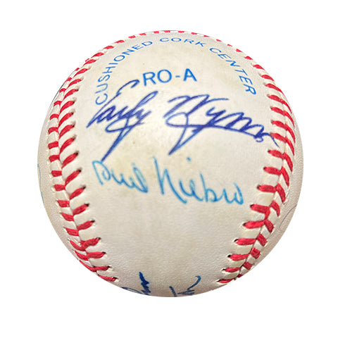 Authentic Autographed Memorabilia 