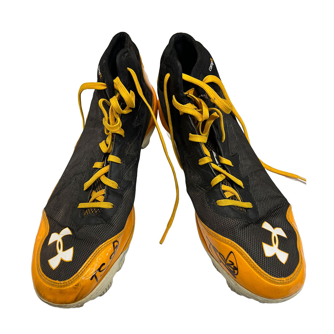Authentic Autographed Memorabilia 
