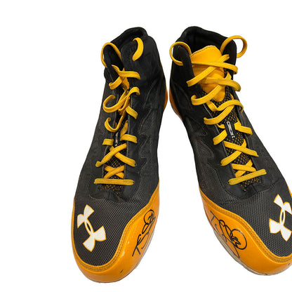 Authentic Autographed Memorabilia 