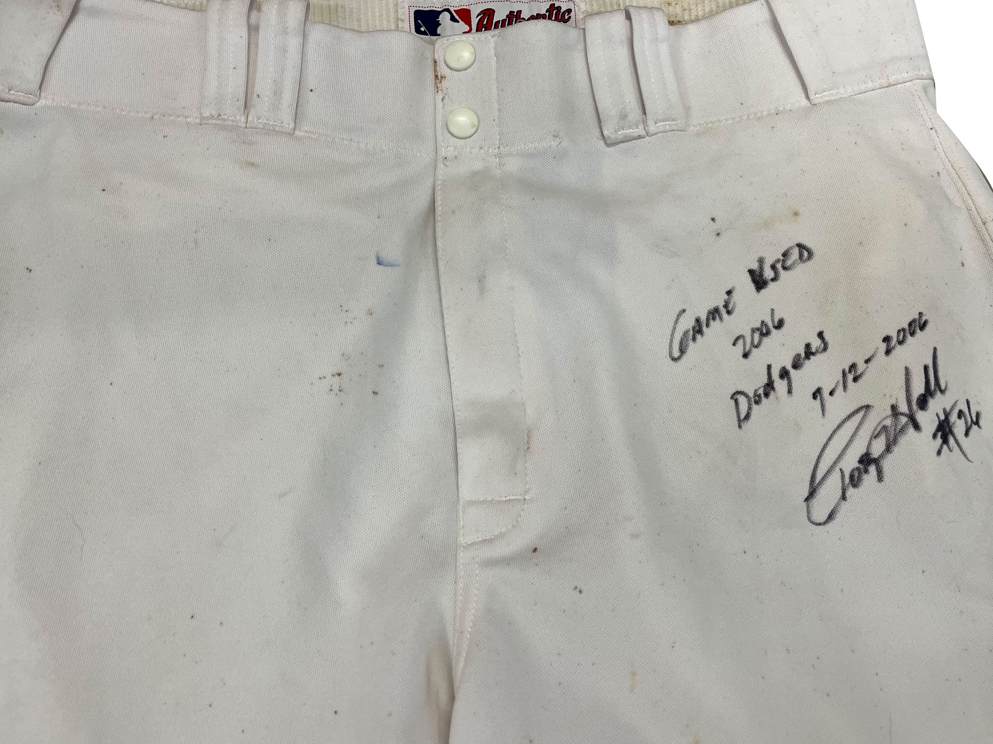 Authentic Autographed Memorabilia 