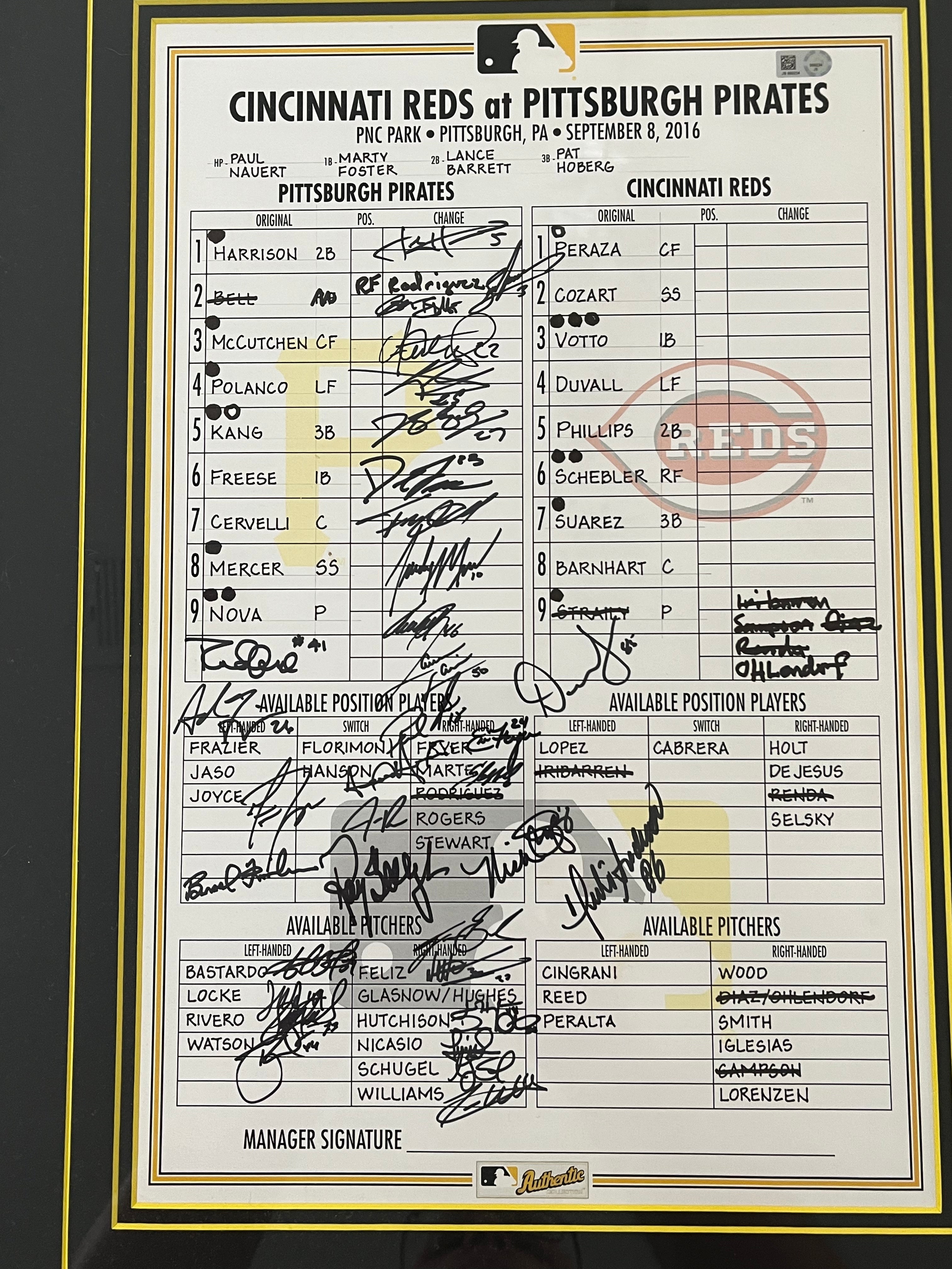 Authentic Autographed Memorabilia 