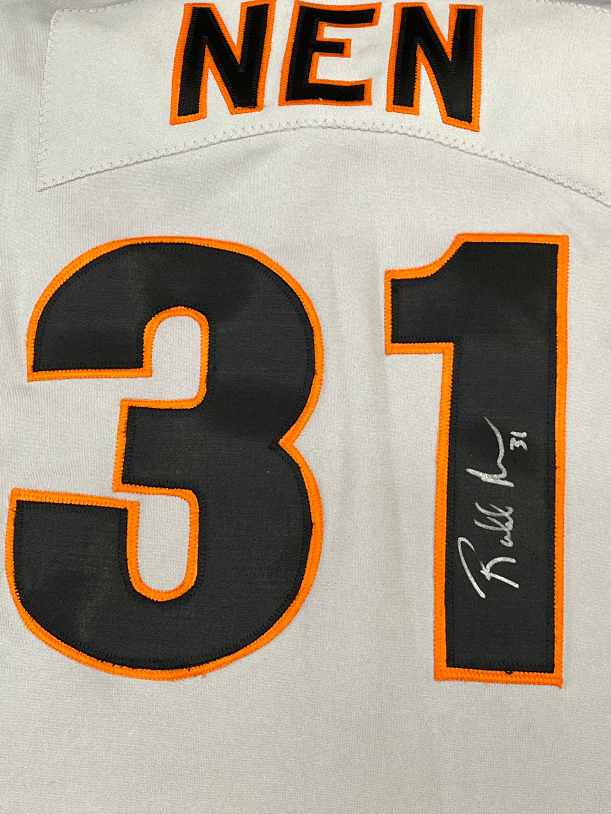 Authentic Autographed Memorabilia 