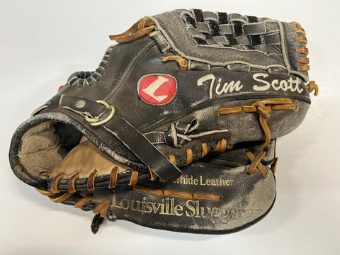 Tim Scott Game Used Glove - Player's Closet Project