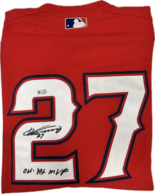 Authentic Autographed Memorabilia 