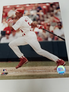 Authentic Autographed Memorabilia 