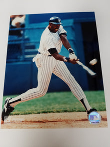 Authentic Autographed Memorabilia 
