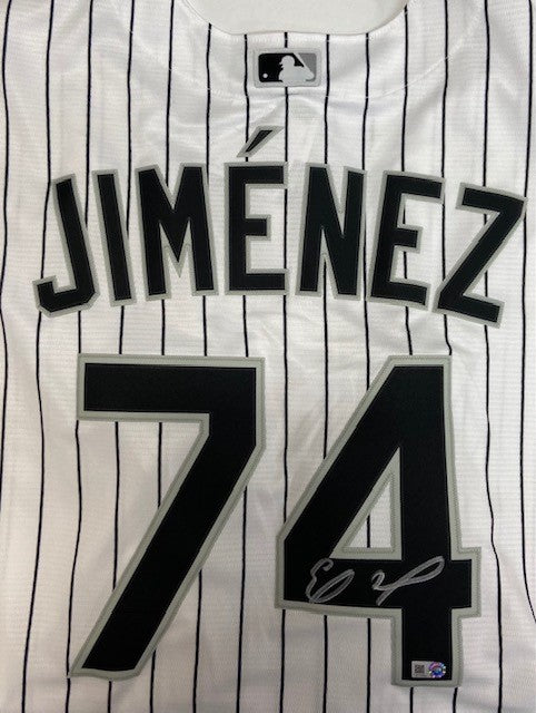 Authentic Autographed Memorabilia 