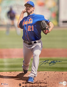 Authentic Autographed Memorabilia 